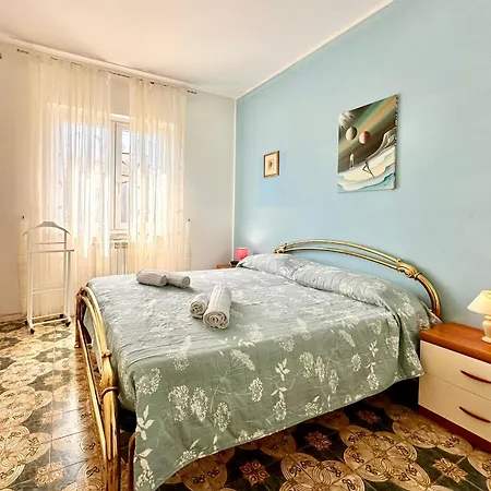 Hostdomus - Leo's House Pietra Ligure